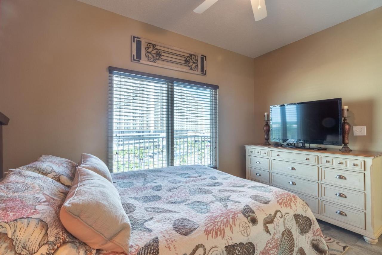Apartment Shores Of Panama 621-sleeps 8, Free Fun! Reserved Parking Space!