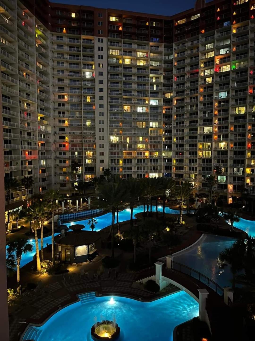 Apartment Shores Of Panama 621-sleeps 8, Free Fun! Reserved Parking Space! Panama City Beach